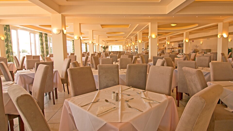 Tiara Holidays - Canvas by Mitsis Messonghi - restoran